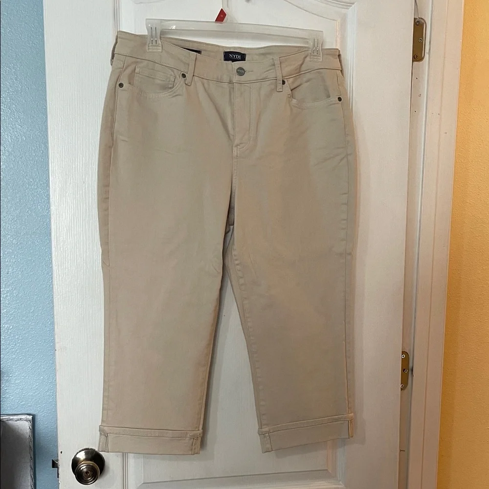 NYDJ Beige capri Pants - Picture 1 of 3